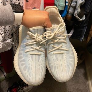 Yeezy Boost V2 Mono Ice - Men's Size 7, Women's Size 8.5